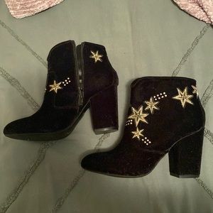 Woman’s black booties
